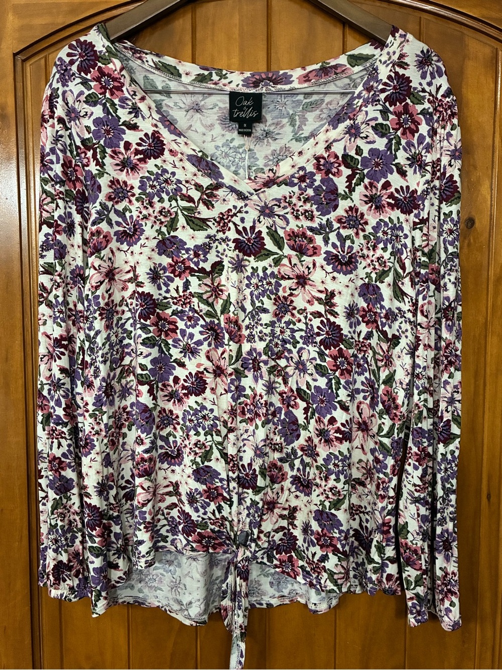 Oak & Trellis Purple Floral Knit Top with Tie-Front Hem XL